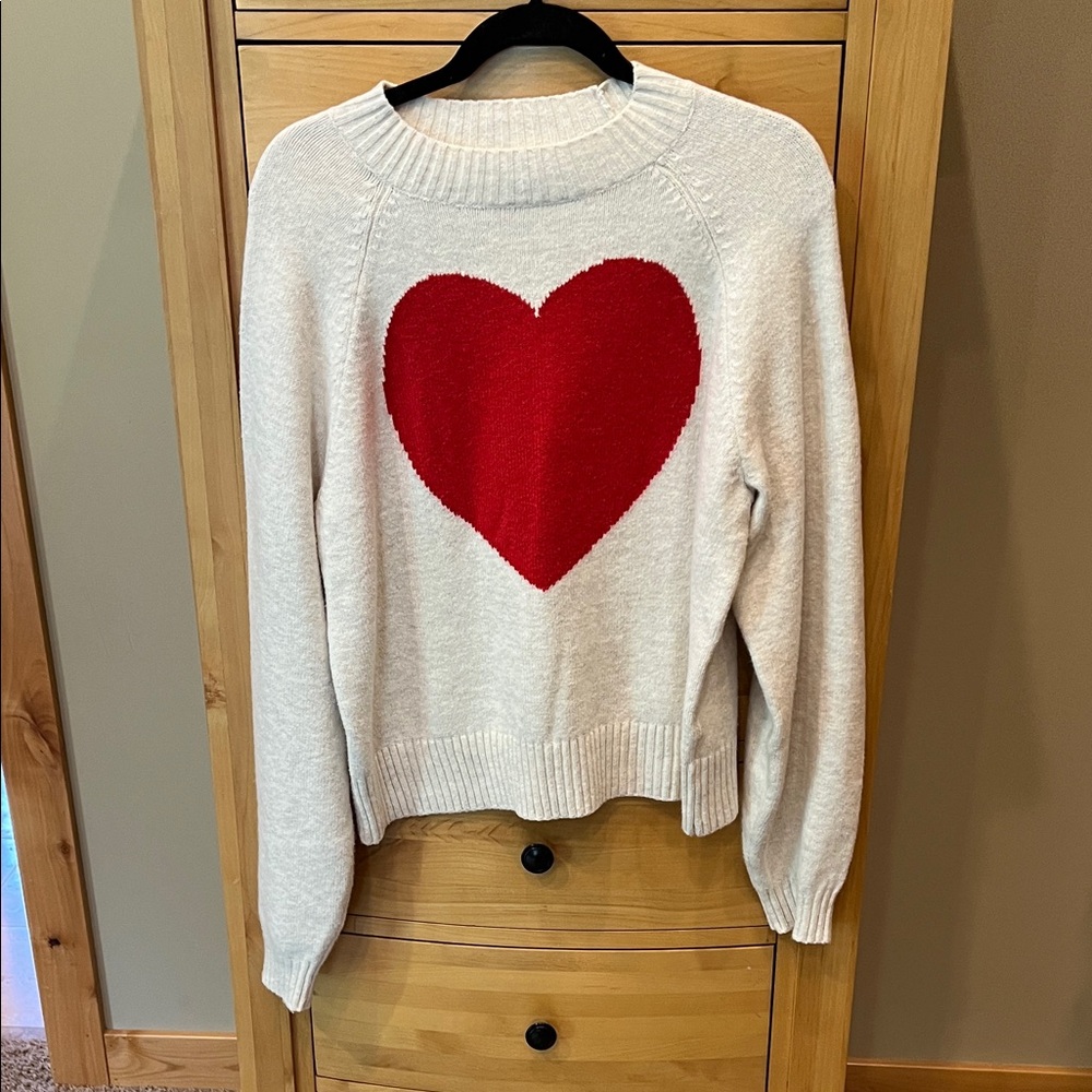 Old Navy heart sweater Medium Tall